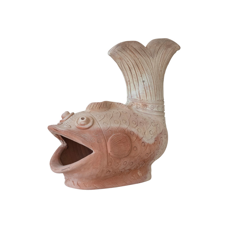 Side profile of the Terracotta Fish Shaped Container.
