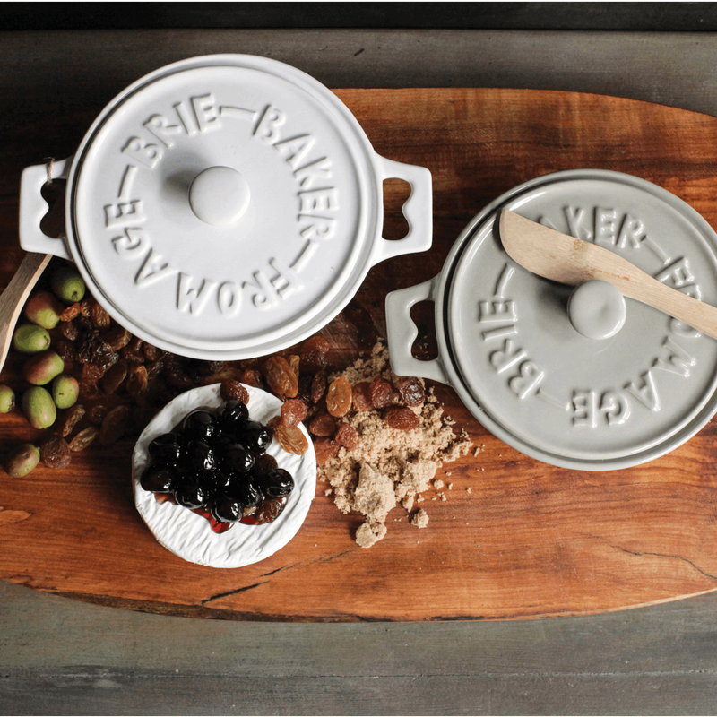 Brie Baker with Lid and Spreader