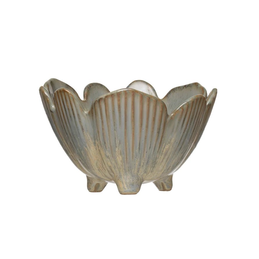 Decorative porcelain flower bowl with glaze.
