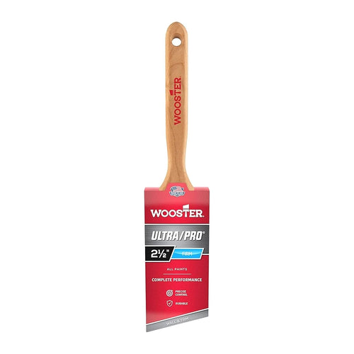 Wooster Ultra Pro angled brush in the size 2.5"