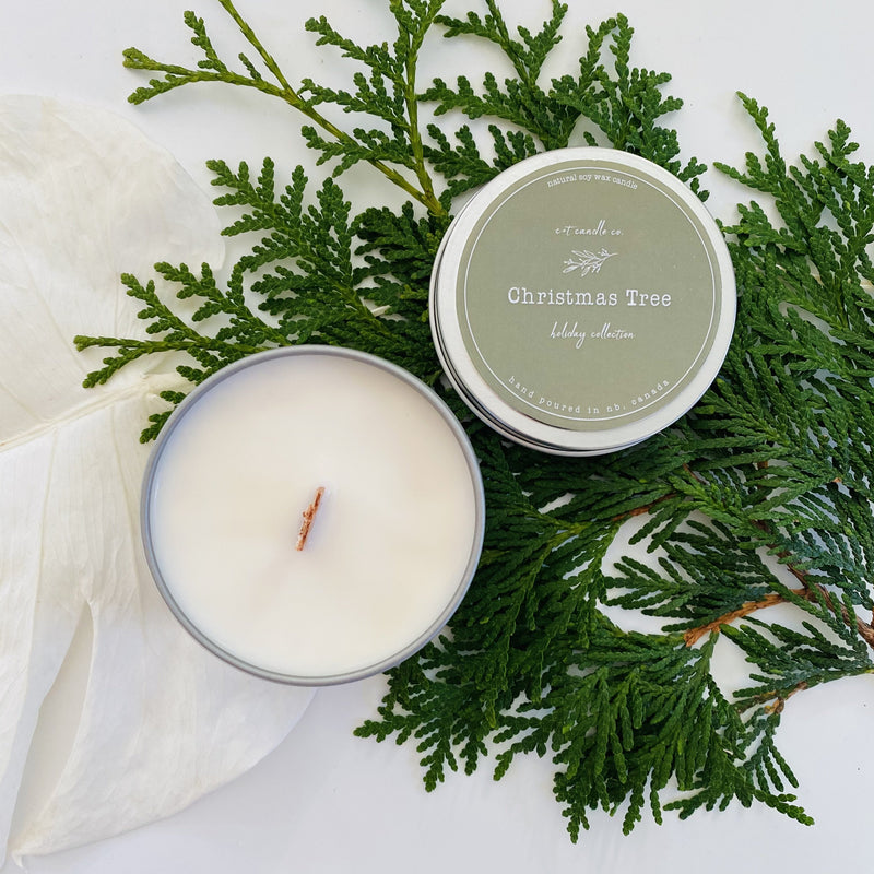 Christmas Tree Tin With Wooden Wick